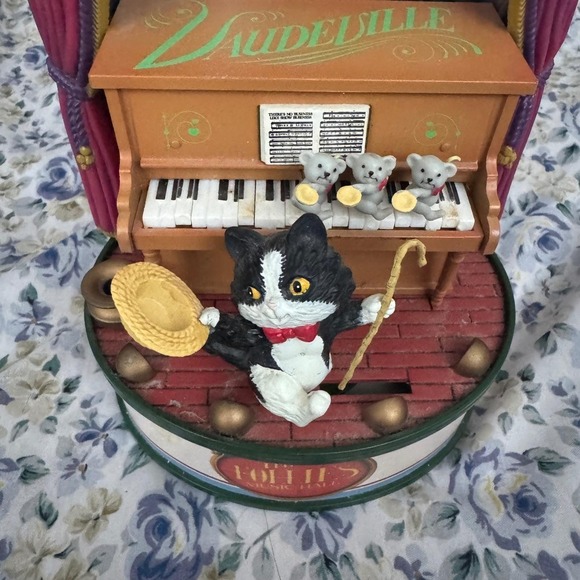 Enesco 1989 Follies Music Hall Vaudeville Piano Cat There's No Business WORKS. - Picture 3 of 7